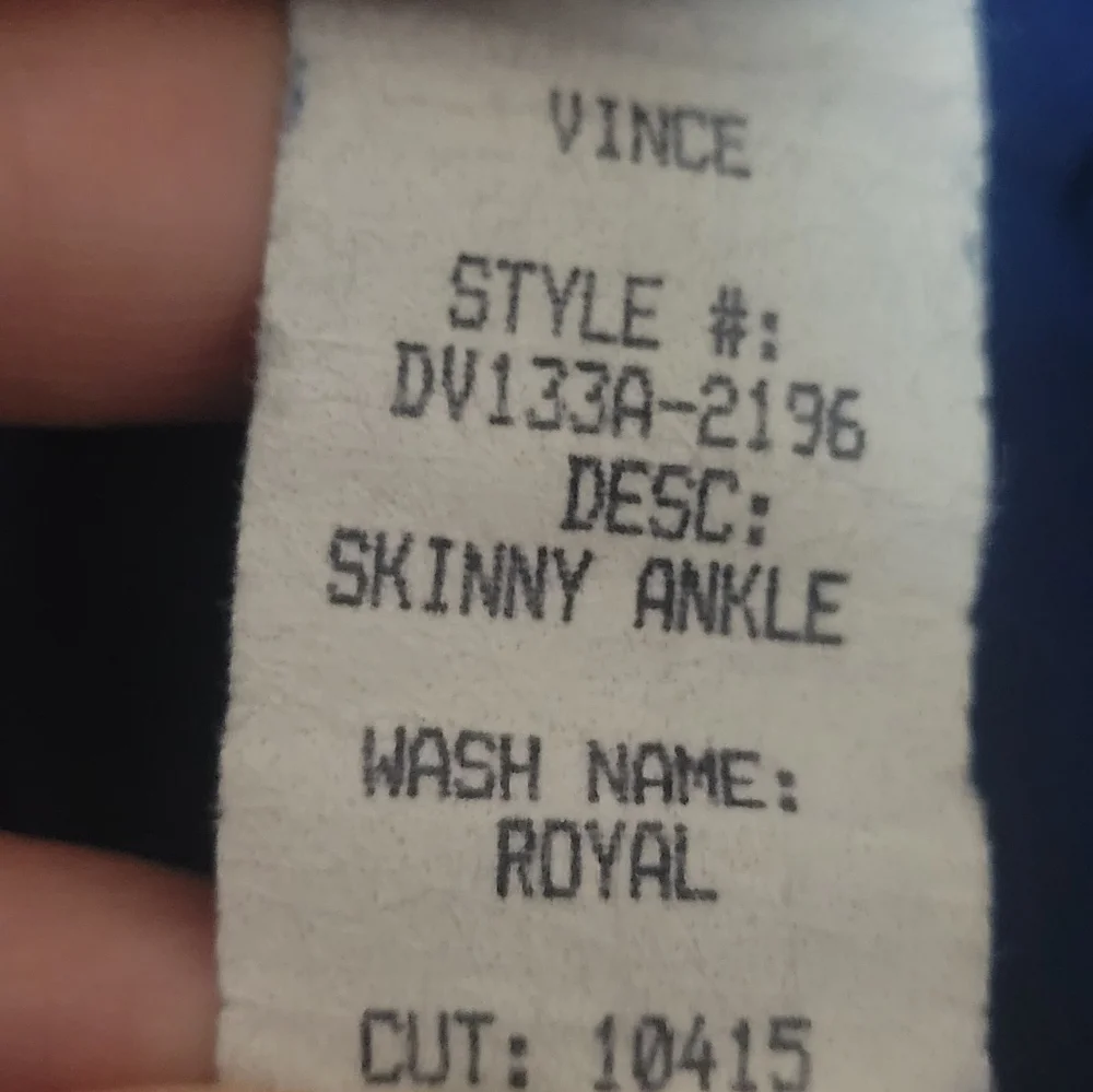 Vince skinny ankle jeans size 28